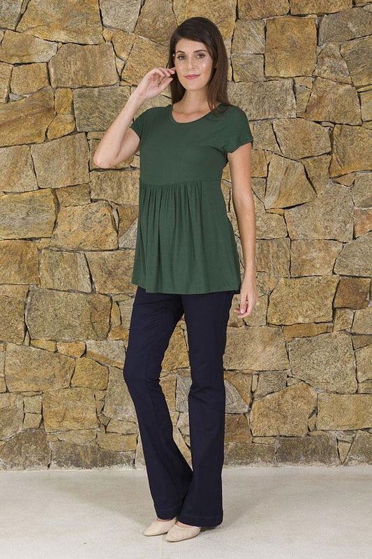 Produto blusa-casual-para-gestante-CI2017P00026 Descrição Blusa em malha de tricot estilo bata, excelente combinação com calças mais justinhas, como Calça Gramado ou flares, como Calça Satin New.
